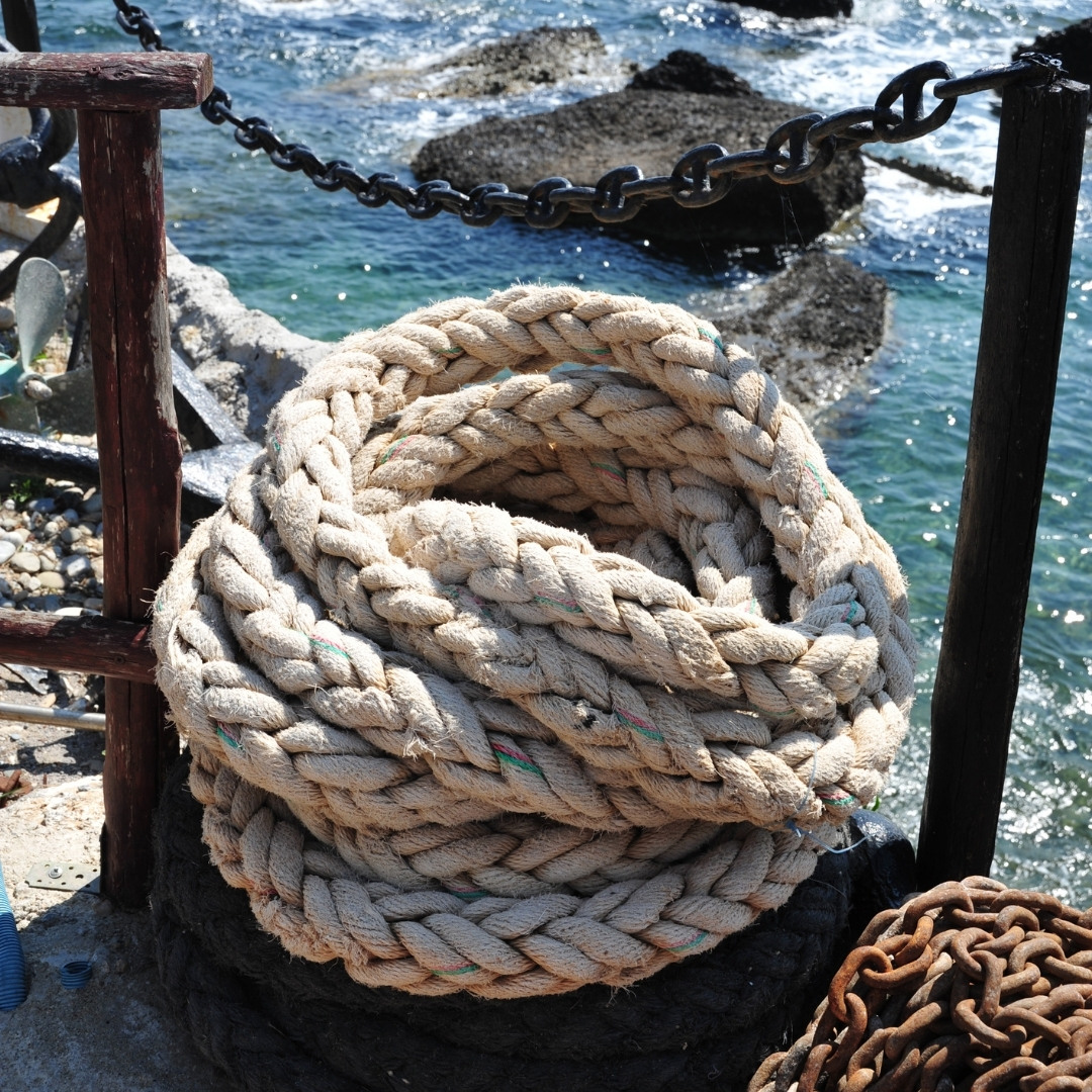 Cabin and Deck Supplies - Mooring Ropes, Chains & Shackles Supply